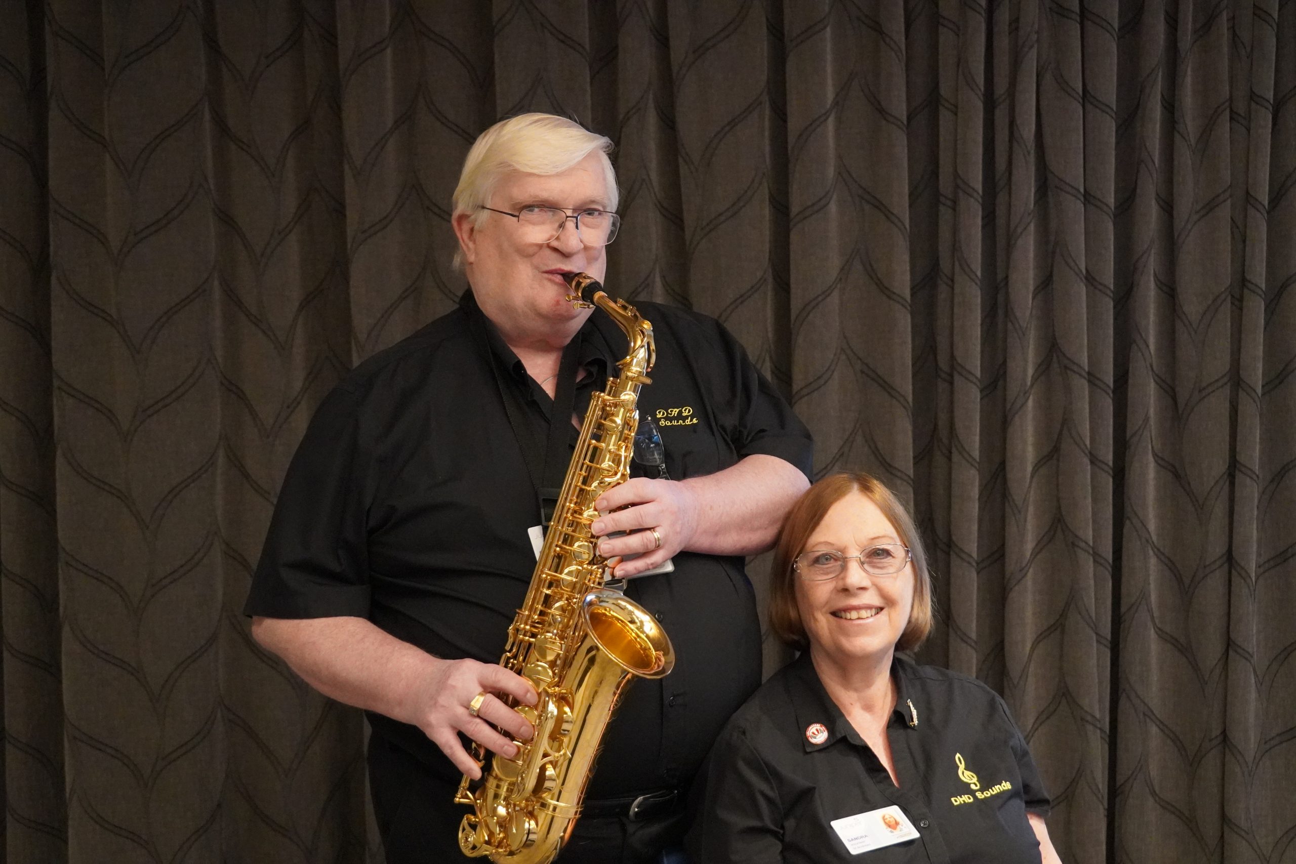 Volunteer-playing-saxophone